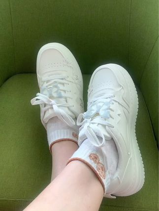#百搭鞋子 #回力小白鞋 #回力板鞋 #休闲鞋 #这双鞋子真漂亮