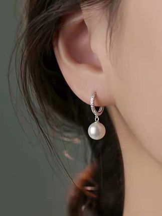 #珍珠饰品 #高级感穿搭 #耳饰搭配 #穿搭技巧 #谁带谁好看