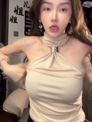 复古金属扣挂脖性感无袖高领外穿背心上衣#今日穿搭 #穿搭 #每日分享 #甜辣妹 #服饰搭配