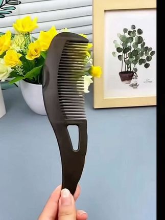 油脂粒梳子复古梳头空心油脂梳顺发 很好梳头发的#直发女神 #梳子