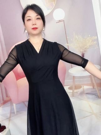 #穿搭 #谁穿谁好看 #优雅气质 #穿出自信穿出美丽 #女人味