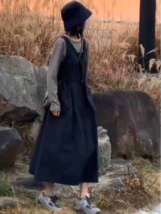 这款法式背心裙套装,优雅又随性,减龄又显瘦,也太吸睛了吧