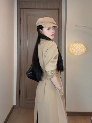 姐姐来了~ #风衣穿搭 #御姐 #卡其色系 #高级感穿搭 #热门