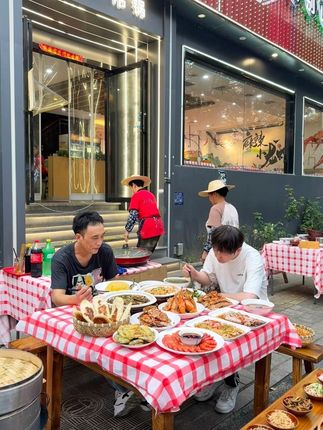 在合肥!!会一直去的小店。。。。#合肥美食 #合肥海鲜 #烟火气
