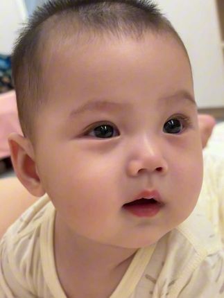 看👀我的小孩👧 #也太可爱了吧 #骗你生女儿 #婴儿成长 #人类幼崽的日常 #我家有个小萌娃