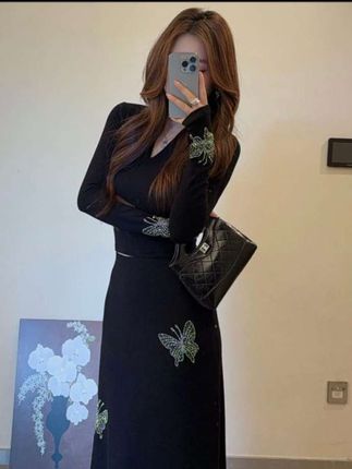 #裙子搭配 法式休闲风时尚套装女显瘦上衣高腰半身裙烫钻复古气质两件套#时尚 #套装