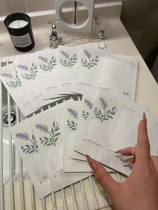 姐妹们赶紧的,之前回购了很多次的谷雨面膜竟然也被我蹲到大羊毛了,这价到手10片真的不要太划算!姐妹们刷到速度囤呀#谷雨#谷雨面膜#面膜#仙女必备