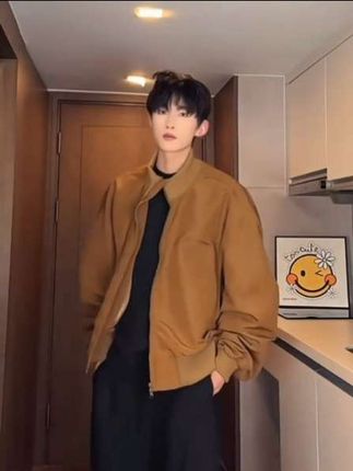 #男生穿搭 #飞行夹克外套 #短款夹克 #ootd穿搭 #男士春秋外套