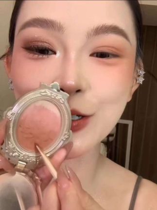 cheerflor天使浮雕腮红三色渐变超有春夏氛围感一盘搞定全脸~消肿又百搭 #收缩色腮红 #氛围感 #膨胀色腮红 #超显白显嫩腮红推荐 #无限回购的宝藏单品