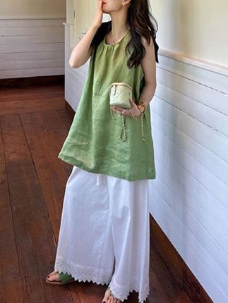 多巴胺无袖背心吊带上衣花边阔腿裤#夏日度假穿什么 #梨形身材显瘦穿搭公式 #普通人的穿搭心得 #自带松弛感的慵懒风穿搭 #轻松get夏日淡人穿搭