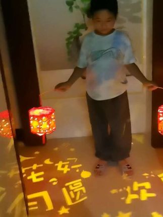 投影灯笼拿出来中秋节的氛围瞬间拉满太有感觉了#中秋节#中秋节灯笼#中秋节氛围感#灯笼#花灯 #