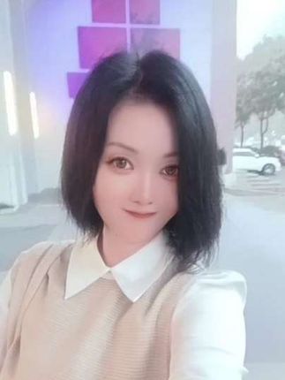 世间最好的默契,不是有人懂你的言外之意,而是有人心疼你的欲言又止……#感谢大家支持与鼓励 #街拍