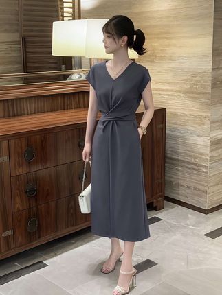 #做精致女人#气质连衣裙#穿出自信穿出美丽 #当我不局限于一种穿搭风格时#高级感穿搭