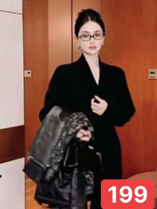 紫紫 松弛艺术 优化肩颈线气质百搭新款长毛衣#穿搭分享 #女神穿搭 #穿出高级感 #时尚气质穿搭 #日常穿搭