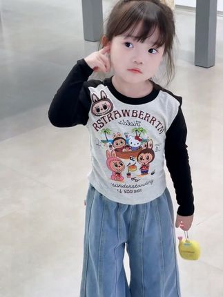 女儿心心念念的小T恤终于收到了 #高品质童装 #女童穿搭 #女童打底衫#面料柔软舒适 #潮童穿搭