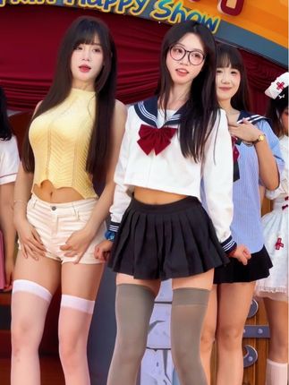 一起扫腿舞 #jk #甜妹#扫腿舞 #也太可爱了吧 #jk制服女孩