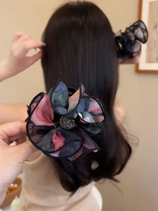 熹金蓬松感花苞中号抓夹高级感发夹女2025饰品精致后脑勺夹子头饰