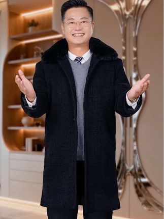 冬天啦,天冷了,给爸爸带一件,长版加绒加厚保暖外套吧,保暖又帅气!#中老年穿搭 #爸爸装 冬季穿搭 #加绒保暖#男士外套 #保暖又好看