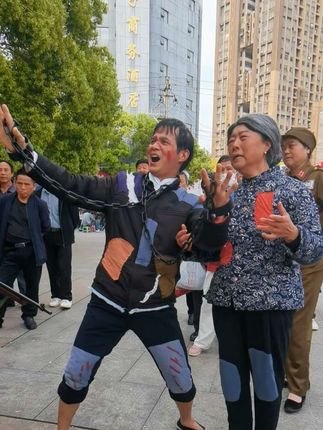 公园实拍,夫妻配合,《娘的眼泪》完整版八分钟长视频,#拍摄现场直击 #传正能量