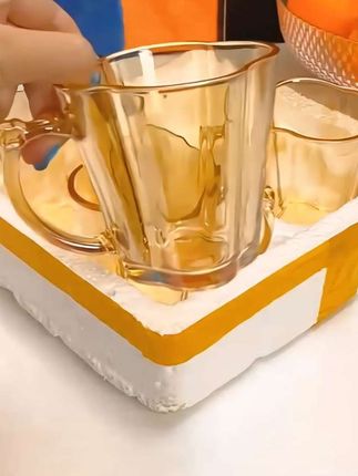 九块九买一箱杯子梅花造型太独特了喝茶喝饮料颜值高#玻璃杯 #杯子控 #杯子 #好物推荐🔥 #玻璃茶具