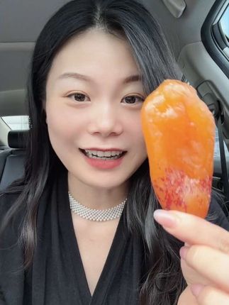 软软糯糯的红薯干,拒绝不了一点 #红薯 #爱吃食物的女孩子 #妈呀太香了 #吃货日常 #追剧小零食推荐