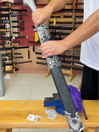 #上热门 非遗传承好物推荐龙泉宝剑武侠梦唐横刀牛尾刀一体锰钢手工锻打冷兵器未开刃