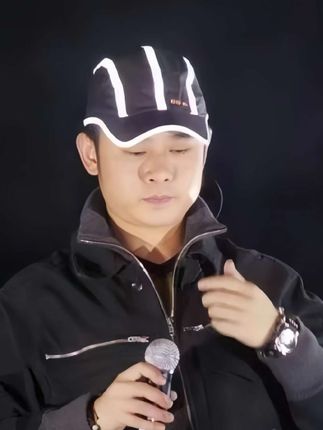 喜欢刀郎的朋友,这张刀郎精选集一定不容错过,里面收录了刀郎的七十首经典歌曲。#刀郎新歌 #刀郎经典歌曲 #刀郎新专辑山歌寥哉