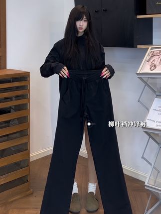 秋天轻户外这样穿包帅的#柳叶裆冲锋裤 #秋季穿搭