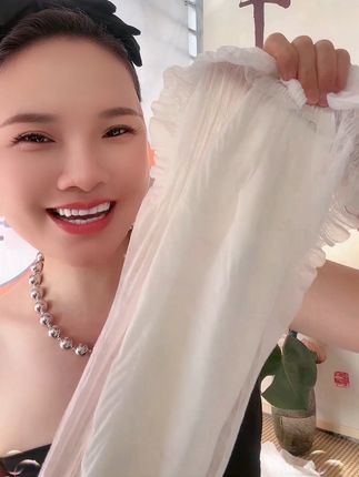 是谁大夏天的还在穿又厚又闷的安睡裤,我早早就换上了#五月私语安睡裤 专为夏季设计的,超薄透气,不闷热,关键现在活动价格很划算,姐妹赶紧囤#透气舒适 #夏季安睡裤 #超便宜超划算 #生理期
