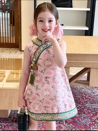 #国风古韵 #生女儿就是用来打扮的 #萌娃穿搭 #家有小公主 #好不好看你们说了算