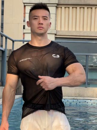 男生穿“黑丝”,比女人还性感!#健身穿搭 #荷尔蒙 #短袖t恤 #男士网纱短袖