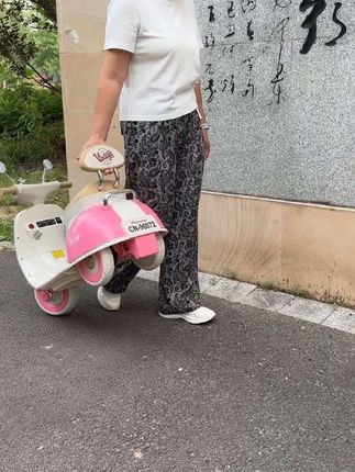 新款木兰#儿童电动车 这颜色也太好看了吧!#儿童摩托车 #童车 #玩具车