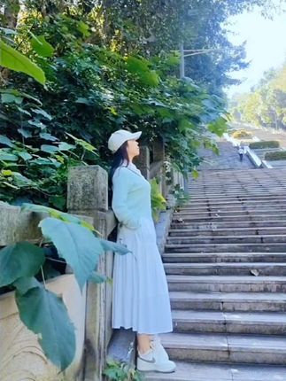 天气晴朗,万物明朗,眼前的好风景,让人心情愉悦#静享时光的美好 #珍惜当下小确幸#让欢喜成为生活的底色