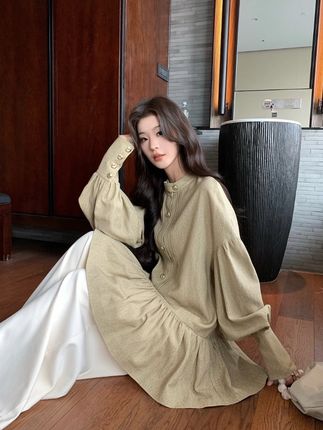 我愿称这一套为显贵气质韩女的早秋通勤穿搭~ #衬衫 #早秋 #韩女 #icelolly #通勤穿搭