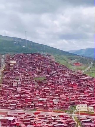 游览色达,世界上最大的喇荣五明佛学院