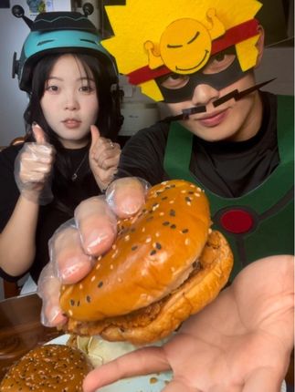 吃点高端的 #大大怪 #小小怪