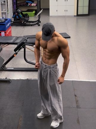 天冷了,拒绝贴秋膘 #创作者中心 #创作灵感 #健身日记 #训练