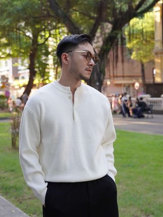 秋意正浓 落叶🍂之间 穿属于自己的风格#秋季穿搭 #秋季松弛感穿搭 #男装秋冬搭配 #秋季毛衣