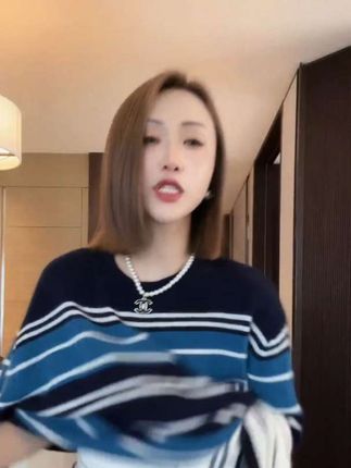 熙薇【潇湘烟雨】2025早秋新款时尚休闲百长袖搭毛衣H5633#女装 #穿搭 #每日分享 #每日穿搭 #休闲减龄穿搭