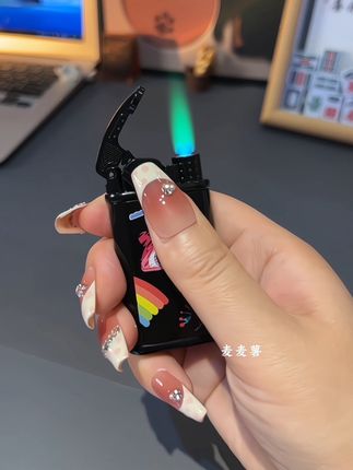 潮玩炫酷摇臂创意绿焰防风打火机 #创意打火机 #送男朋友礼物 #防风打火机