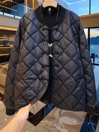 秋冬爆款国风盘扣轻薄压格短外套#简约大气 #时尚休闲穿搭 #秋冬穿搭 #谁穿谁好看