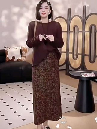 秋冬穿搭潮我看,一起做琥珀流光美女~#穿搭#谁穿谁好看#美出高级感 #无限回购的宝藏单品 #秋冬穿搭
