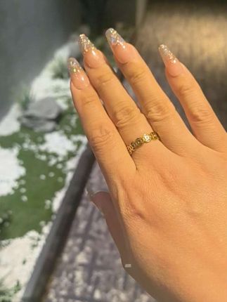 戒指赛道文案素材 - 钛钢戒指 高级感轻奢款女男士素圈金色戒指小众情侣对戒手饰品#戒指#戒指推荐#素圈戒指#戒指的正确戴法 对戒 - 毅思作品
