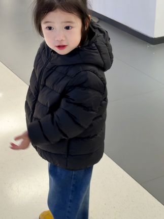 这个价能买到一件#巴拉巴拉 家轻羽绒服真的太值了!款式经典不过时,还可以搭配亲子款穿,注重品质的妈妈闭眼入#母婴好物#保暖又好看#儿童羽绒服#高品质童装