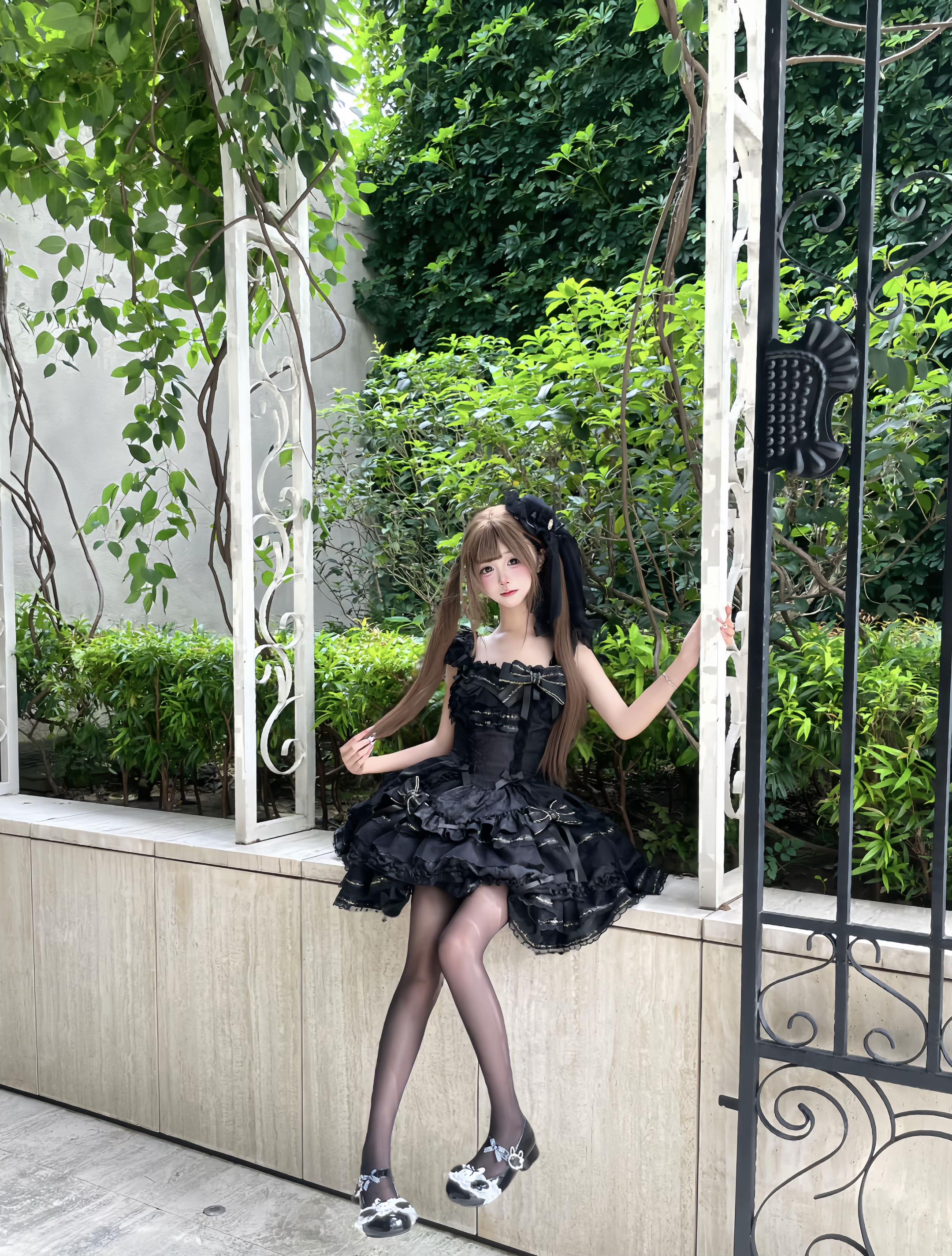 #糯叽小咪假发 你怎么看都好可爱 你想做恶也不过只是个小坏蛋