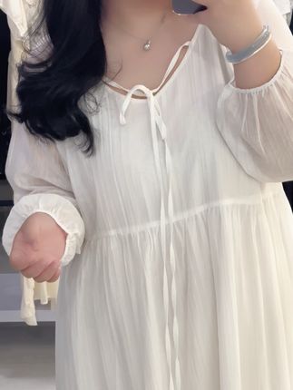 酥酥:太温柔了宝宝们有三个颜色好好看 #岩心大码女装#大码女装#显瘦#连衣裙👗