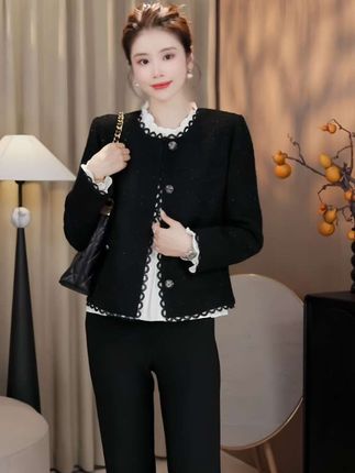 LMENY“黑闪小香”羊毛织金!奢感黑闪花边羊毛小香风外套#上衣穿搭 #高级感穿搭 #显瘦穿搭 #秋日户外就穿琥珀系 #创作者中心