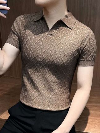 菱形格短袖polo衫,男款2025新款痞帅高级感V领针织半袖男士T恤 #品质男装 #气质范 #打底衫 #针织衫#男生穿搭