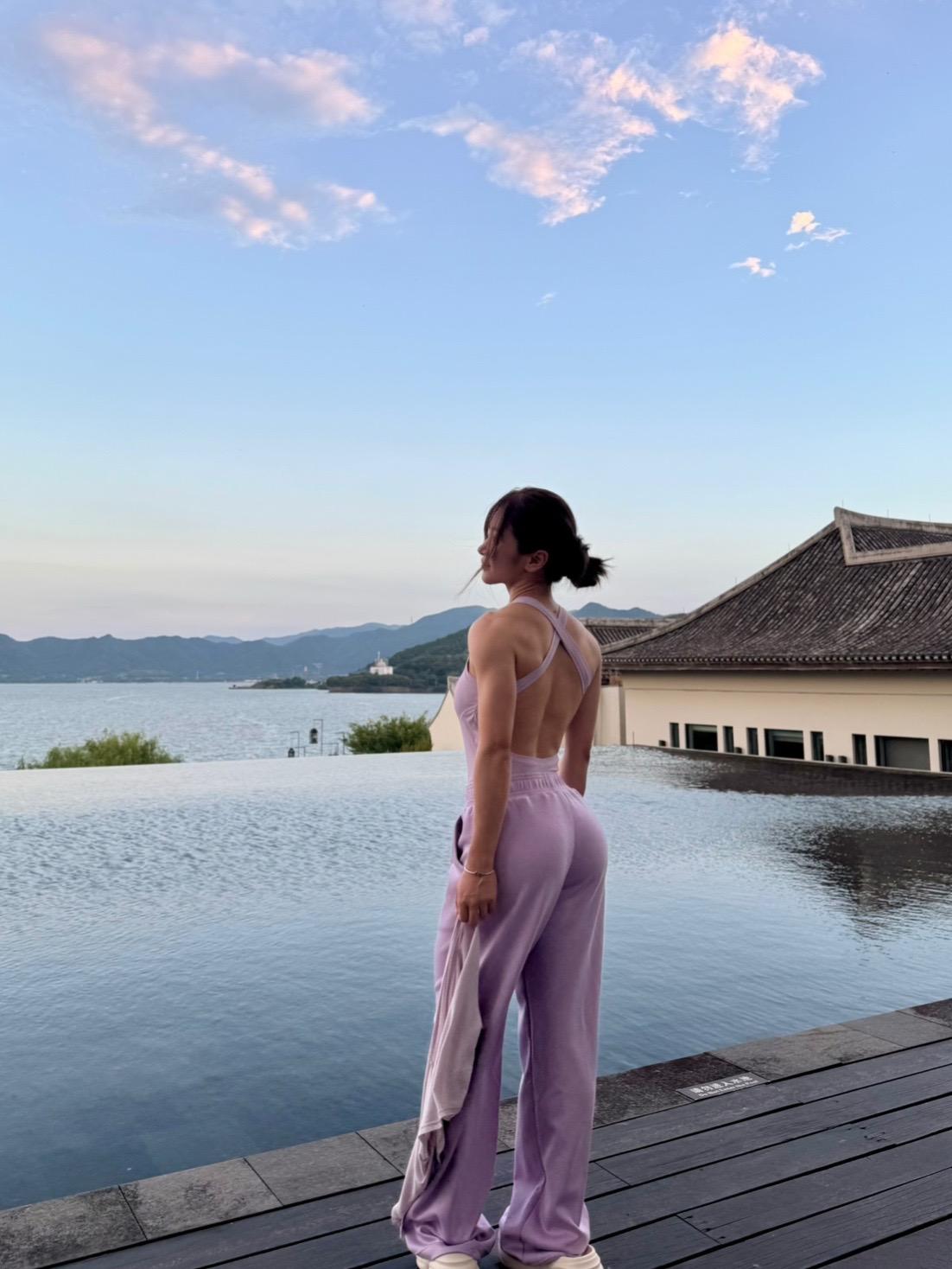 人生只活几个瞬间,正如这一刻#健身 #运动女孩 #今天穿什么 #日常分享 #毫无训练痕迹