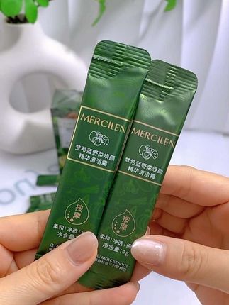 毛孔不清洁用再贵的护肤品不吸收也白搭,试试野菜清洁霜一周两次,皮肤通透上妆也服帖了#温和清洁
